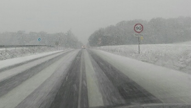 Il neige dans certains secteurs du Pas-de-Calais