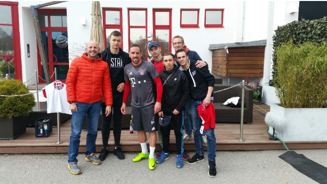 5 jeunes portelois ont rencontré Franck Ribéry à Munich !