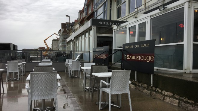 Wimereux : ce que pensent les restaurateurs de l’interdiction de servir de l’alcool en terrasse aprés 23h.