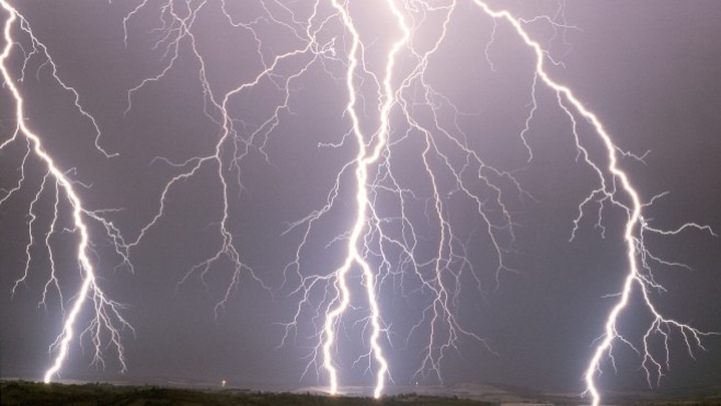 Météo France annonce de violents orages ce soir et cette nuit