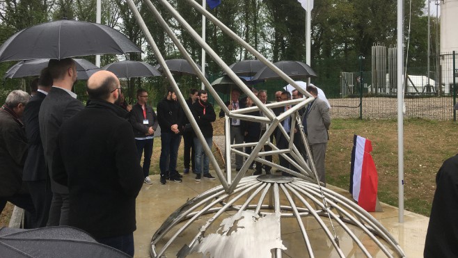 Spécitubes à Samer fait réaliser une sculpture à de jeunes dunkerquois !