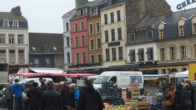 A Boulogne sur mer, les commerçants signent une charte de la vie nocturne !