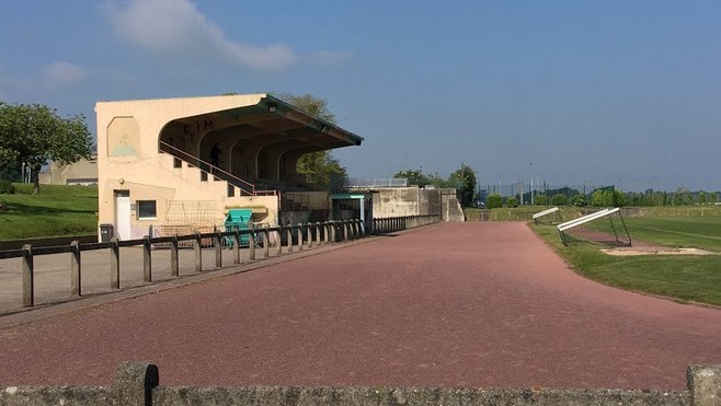 A Desvres, la tribune du stade municipal sera restaurée cet été !