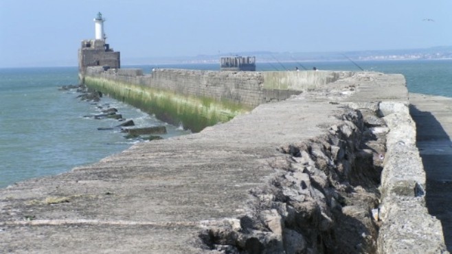 Boulogne-sur-mer : un pêcheur retrouvé mort après être tombé à la mer hier soir