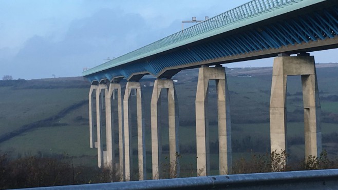 Viaduc d’Echinghen : les travaux de remplacement des câbles se poursuivront jusqu’en fin d’année. 