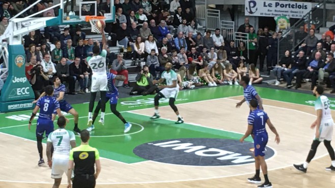 Basket : l’ESSM retrouve le goût de la victoire et le BCM s'enfonce