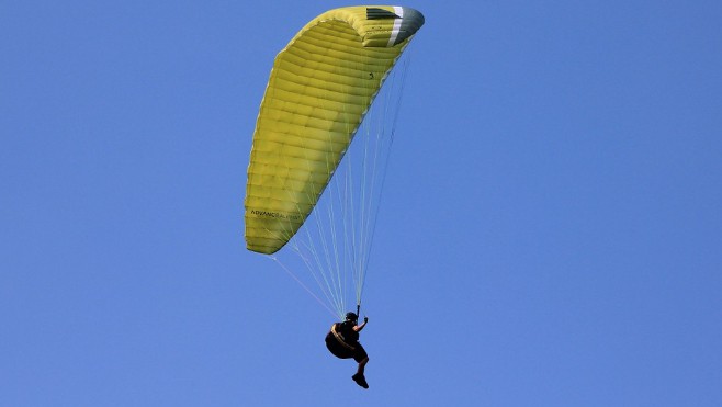 Equihen-Plage : un jeune femme blessée dans un accident de parapente