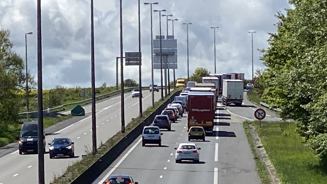 Opérations escargots des forains sur l'A16, l'A26 et l'A28