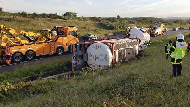 L'autoroute A16 coupée à Wacquinghen dans le sens Boulogne-Calais 