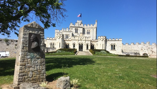 Le Château d'Hardelot vous donne rendez-vous pour 3 vendredis de Ciné de plein air !