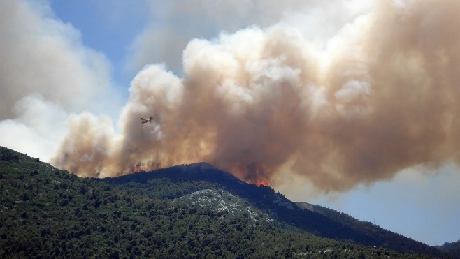 Des pompiers des Hauts-de-France en renfort pour faire face aux feux de forêt dans le sud