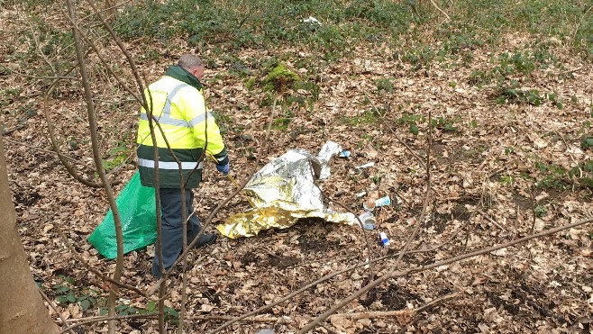 3 tonnes de déchets laissés par les migrants depuis novembre dans les zones naturelles. 