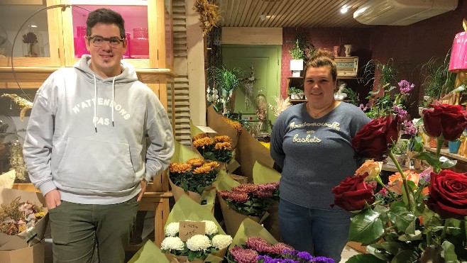 Pernes-lès-Boulogne : les compositions florales font concurrence aux Chrysanthèmes pour la Toussaint. 