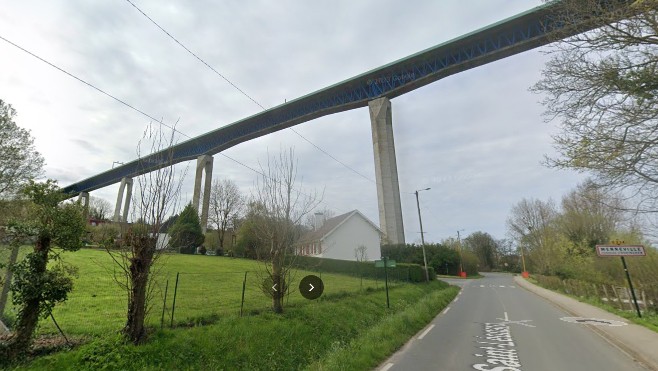 Un cordiste secouru par la grande échelle après un malaise sous le viaduc d'Echinghen