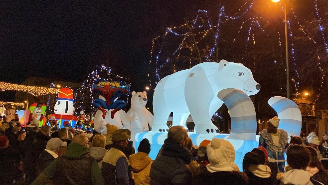  Des milliers de boulonnais ont suivi le défilé de la Saint-Nicolas samedi soir !