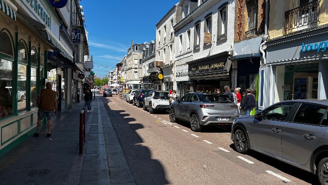 Berck: la rue Carnot rouverte à la circulation des voitures