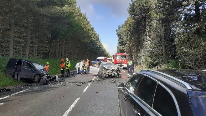 Ferques : 4 blessés graves dont un enfant dans un choc frontal route des carrières !