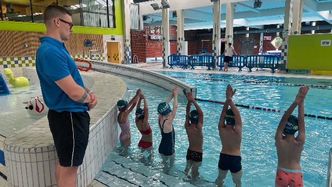 1000 enfants de la Somme apprennent à nager gratuitement cet été 