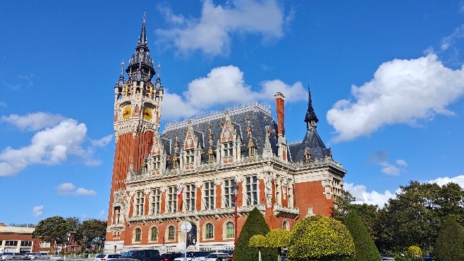 Le collectif des maires du littoral appelle le gouvernement à prendre la mesure du problème migratoire. 