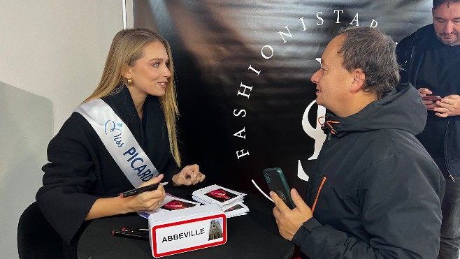 Marina Przadka, Miss Picardie 2024 est venue à la rencontre de son public sur le marché d'Abbeville