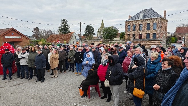 Nordausques : un rassemblement pour dénoncer le blocage administratif qui empêche l’arrivée de médecins. 