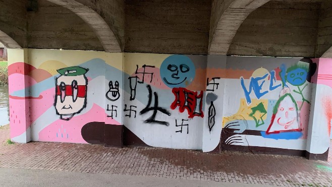 Abbeville: des croix gammées sur la fresque sous le pont de la Femme Nue