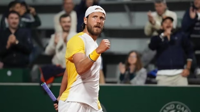 Tennis : le loonois Lucas Pouille jouera l'Open d'Australie invité par la Fédération Française de Tennis.