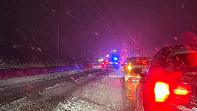 Neige-verglas: restrictions de circulation dès ce soir, et suspension des transports scolaires jusqu'à 11h