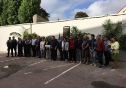 14 jeunes en chantier d’insertion ont rénové la cour du Commissariat de Police de Boulogne sur mer. 