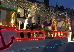 Saint-Nicolas a défilé à Boulogne sur mer samedi.