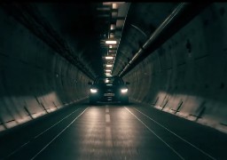 Le Tunnel sous la Manche dans la dernière pub d'Audi