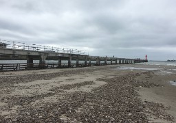 La jetée du Phare Rouge à Boulogne sur mer finie à la fin octobre.