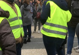 Les gilets jaunes veulent remobiliser ce samedi...