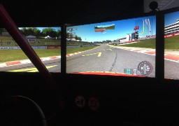 Au Portel, testez le simulateur de courses automobiles…