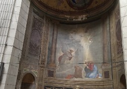 Le dôme de Notre dame de Boulogne sur mer en travaux.