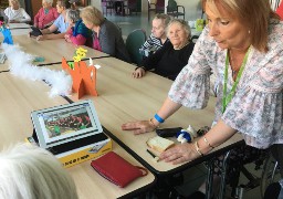 Des tablettes numériques pour les personnes âgées dans les Ehpad de Boulogne sur mer.