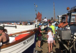 A Wissant, la foule sur la plage assiste à la bénédiction des flobarts !