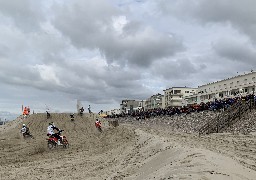 Beach Cross : Maxime Renaux s'impose devant des milliers de spectateurs