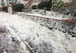 Wimereux : la tempête Ciara a laissé des traces et de l'écume...