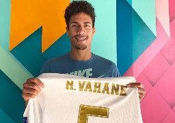 Enchères solidaires du RC Lens : 4.350 euros pour le maillot de Varane !