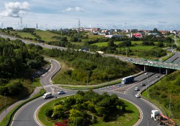 A Saint-Martin-Boulogne, l'aménagement de la liaison A16/RN42 débute de nuit.