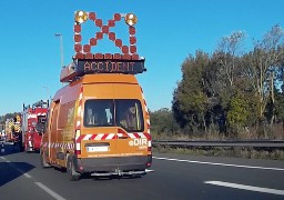 A16 : une voiture s'encastre dans un camion-citerne mercredi matin.