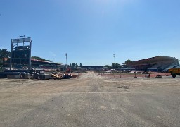 Les grands travaux de la pelouse du Stade de la Libération sont en cours !