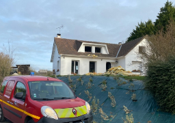 A Lacres, le feu a endommagé une maison jeudi matin.