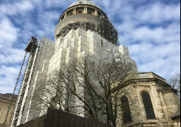 A Boulogne, un échafaudage recouvre presque entièrement la Cathédrale !