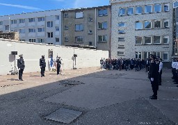 Boulogne: hommage du commissariat à Eric Masson, leur collègue assassiné à Avignon