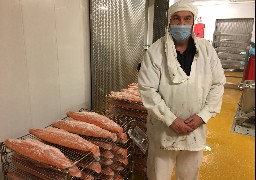 A Capécure, l'entreprise Bourgain et fils fume le poisson depuis 100 ans. 