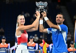 Kristina Mladenovic remporte le double mixte de l'Open d'Australie