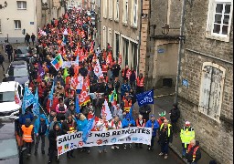 A Boulogne sur mer, les manifestants chantent « A l'Elysée c'est la panique ! »