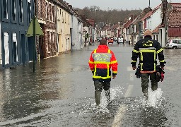 Inondations dans le Pas-de-Calais: 37 axes routiers encore coupés, et 17 établissements scolaires fermés